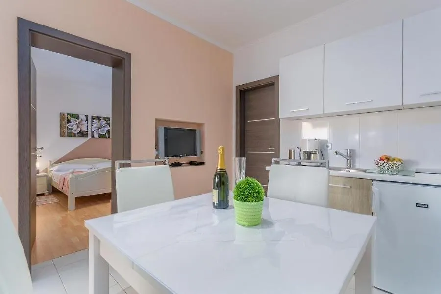 اتصالات Apartment David 